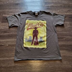 Nashville Music City Skyline Cowboy Silhouette Graphic Print Tee Shirt Medium